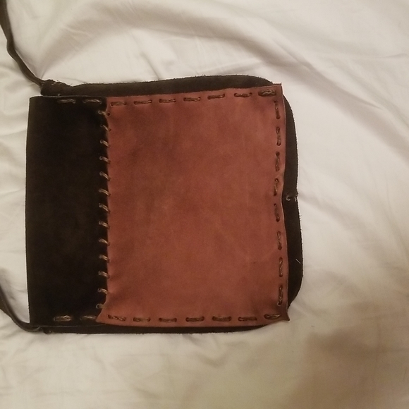 Leather hand made cross body bag. - Picture 4 of 7
